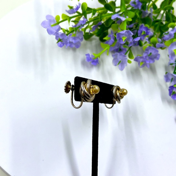 Coro Signed Vintage Knot Style Screw Back Earrings with Pearl Accents - Picture 3 of 5